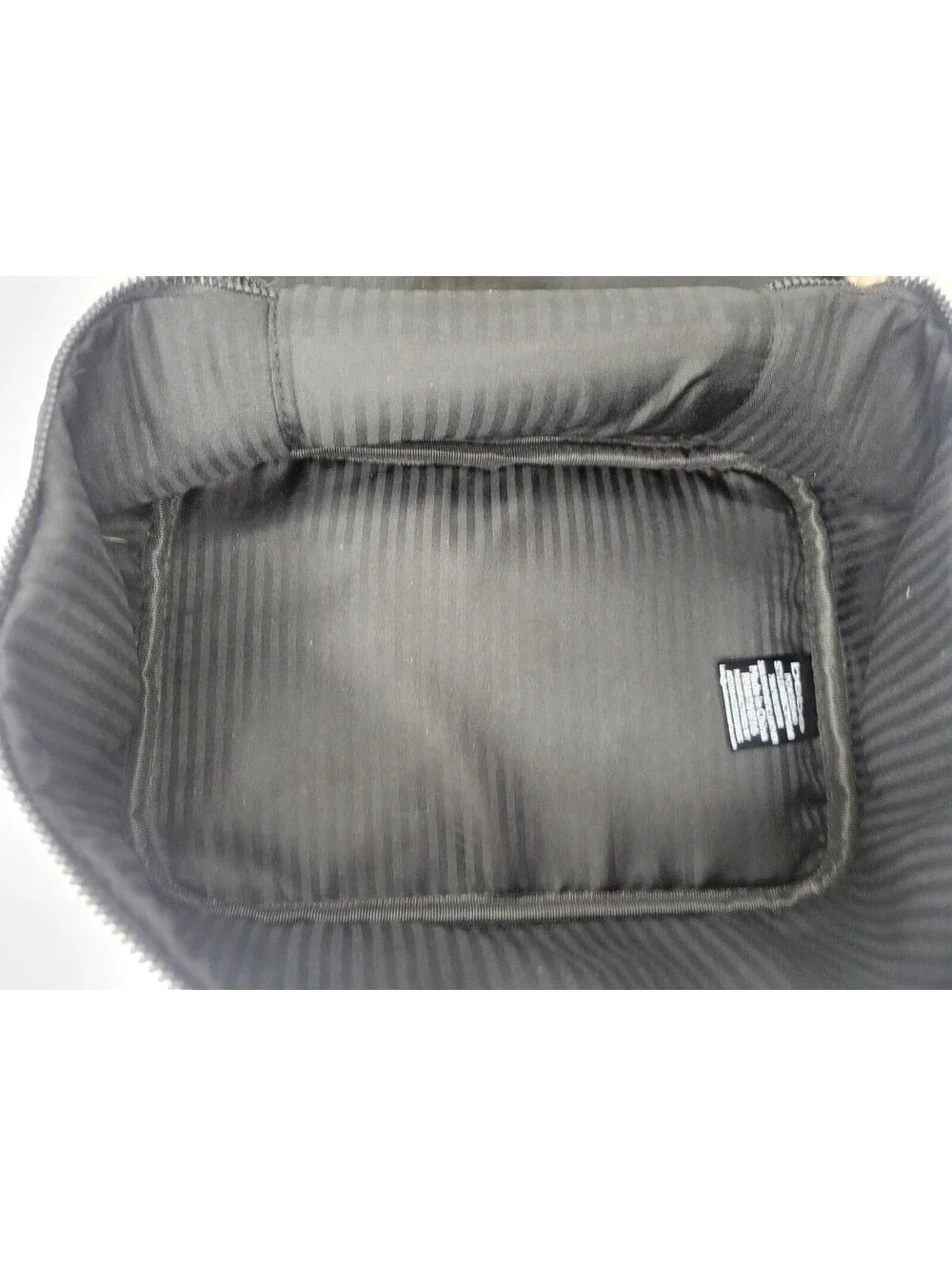 BEBE Travel Cosmetic Train Case Bag Zip Around  with Bow Black
